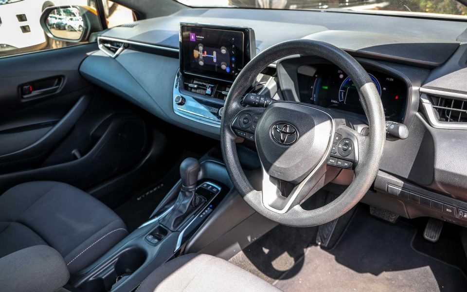 2023 TOYOTA Corolla Hatch Hybrid Ascent Sport