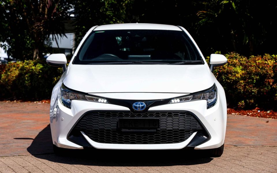 2020 TOYOTA Corolla Hatch Hybrid Ascent Sport
