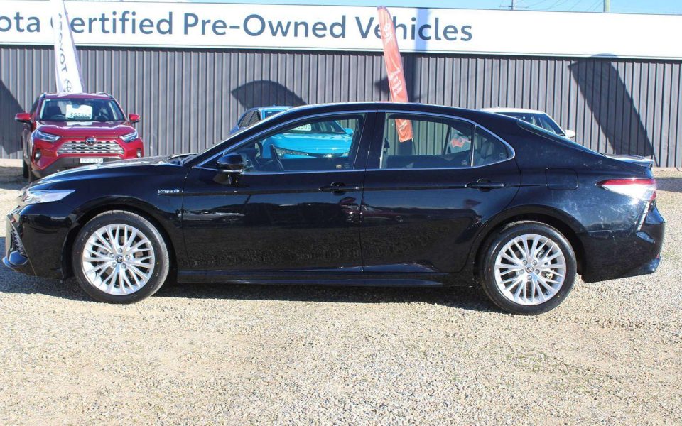 2020 Toyota Camry SL