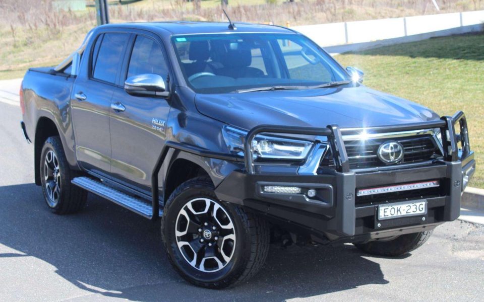 2021 Toyota Hilux SR5