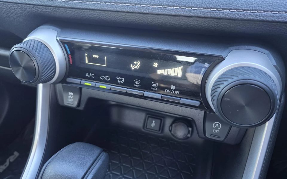 2022 Toyota RAV4 GX-2WD
