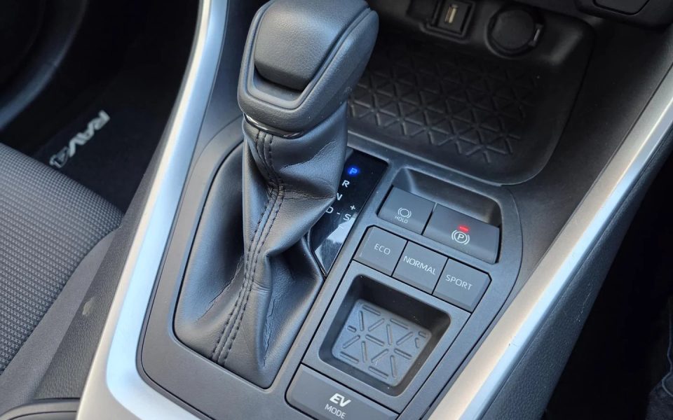 2021 Toyota RAV4 Hybrid GX-2WD