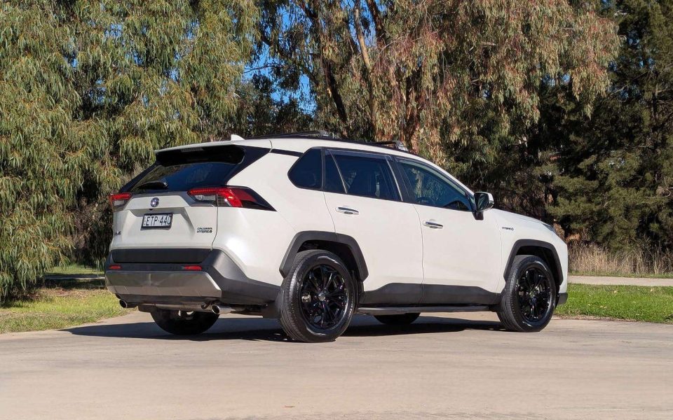 2022 Toyota RAV4 Hybrid Cruiser 2WD