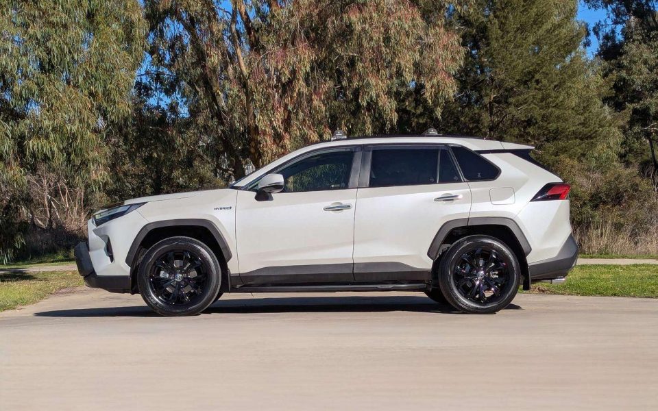 2022 Toyota RAV4 Hybrid Cruiser 2WD