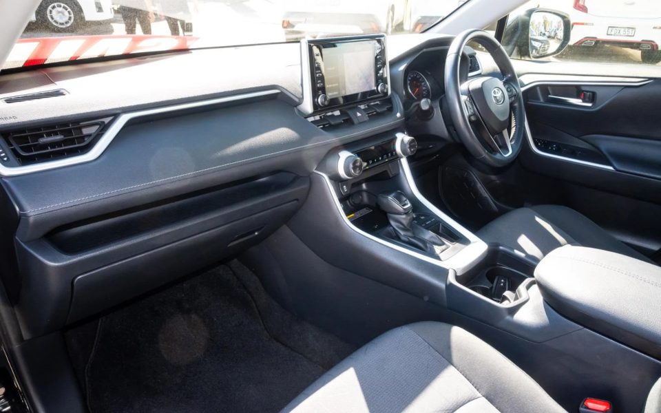 2020 Toyota RAV4 GXL-2WD