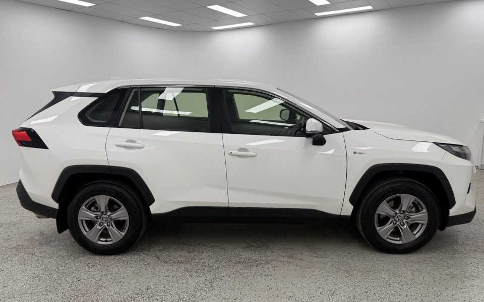 2025 Toyota RAV4 Hybrid GX AWD