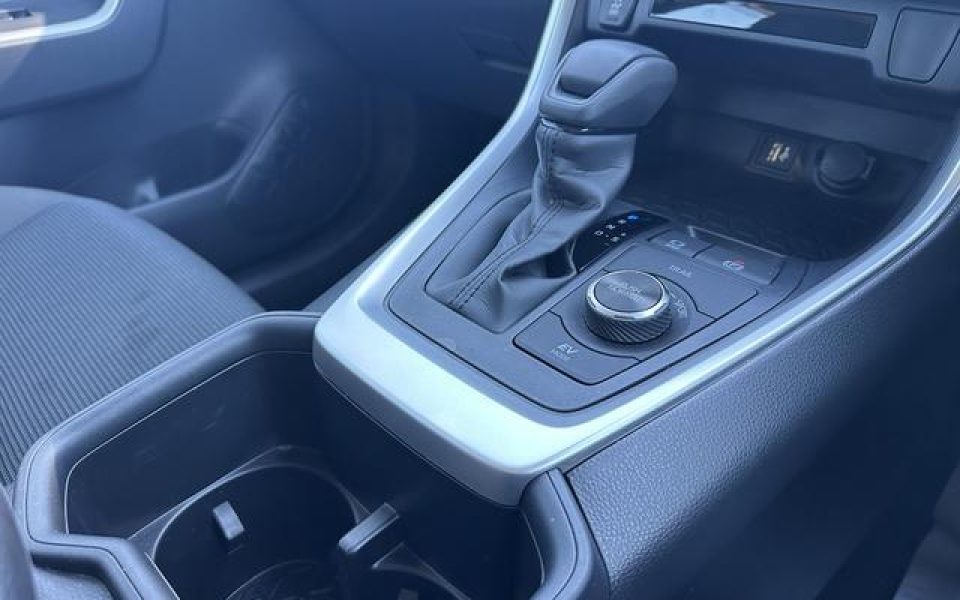 2025 Toyota RAV4 GX AWD