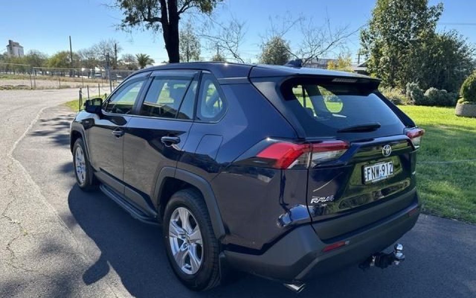 2025 Toyota RAV4 GX AWD