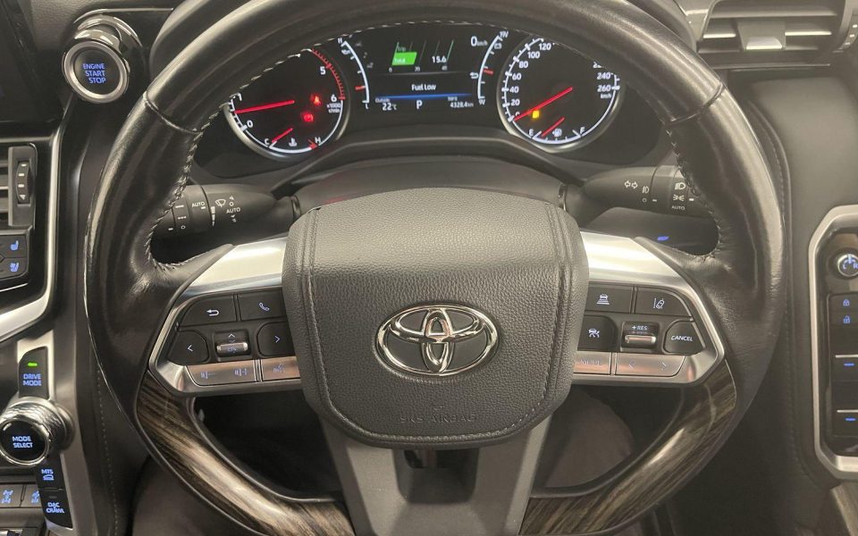 2022 Toyota Landcruiser VX
