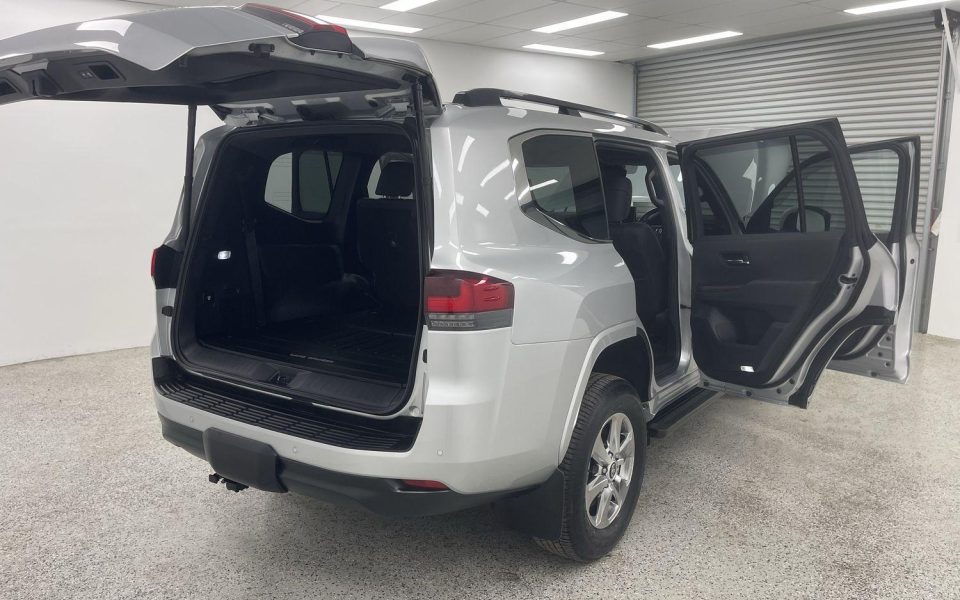 2022 Toyota Landcruiser VX