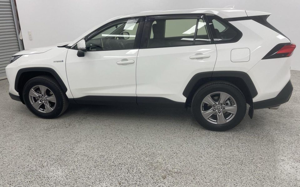 2024 Toyota RAV4 Hybrid GX-2WD