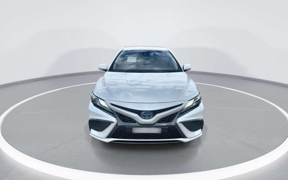 2021 Toyota Camry Hybrid SX