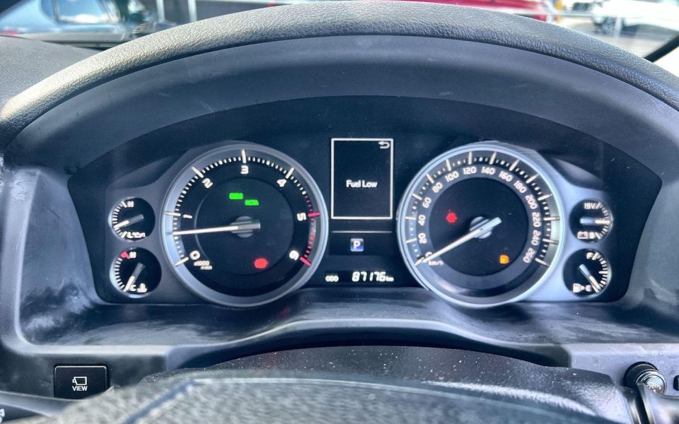2021 Toyota Landcruiser VX