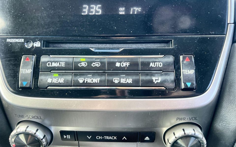 2021 Toyota Landcruiser VX