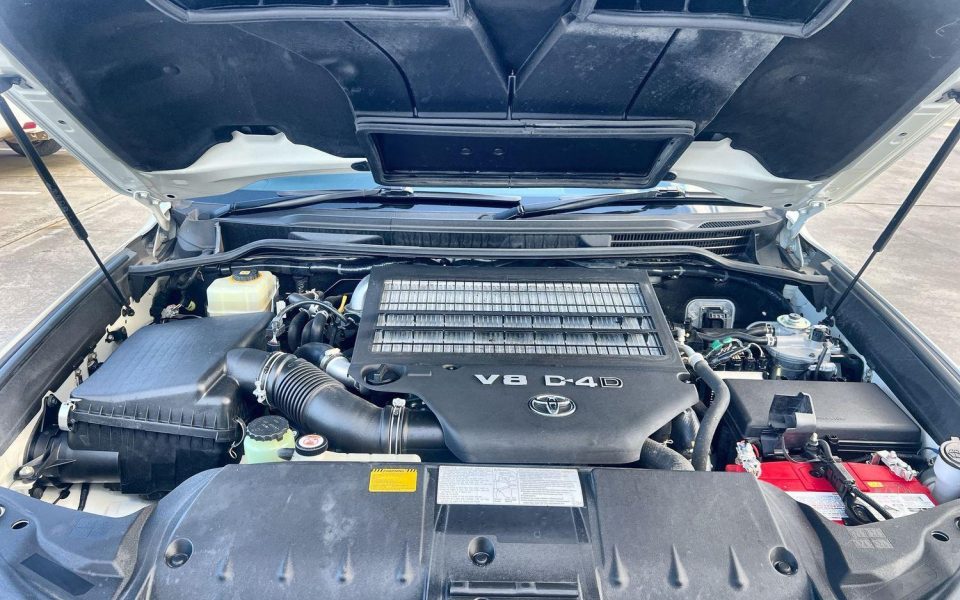2021 Toyota Landcruiser VX