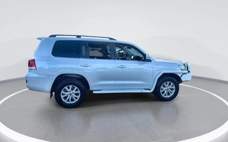 2021 Toyota Landcruiser VX