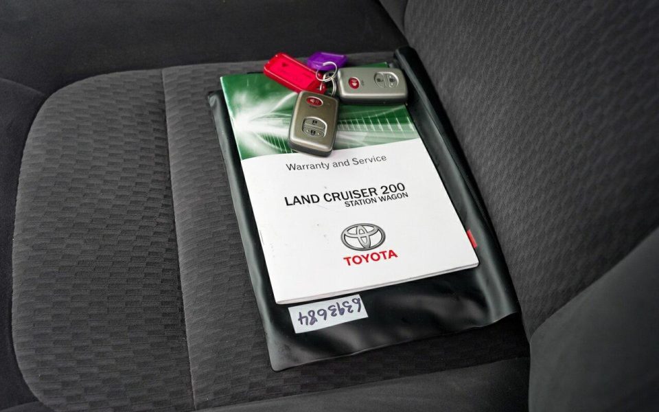 2013 Toyota Landcruiser GXL