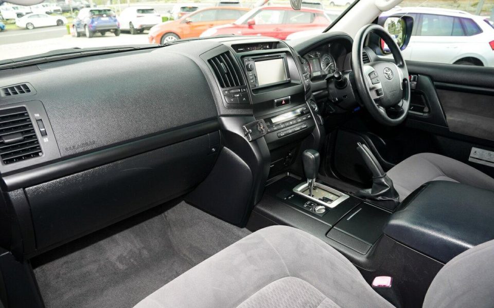 2013 Toyota Landcruiser GXL