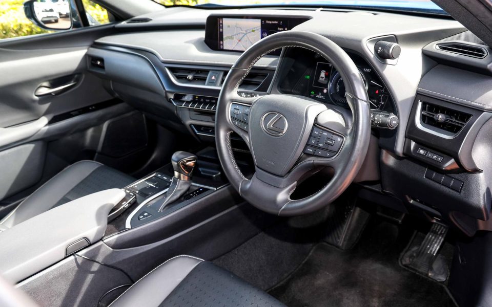 2022 Lexus UX250h Luxury