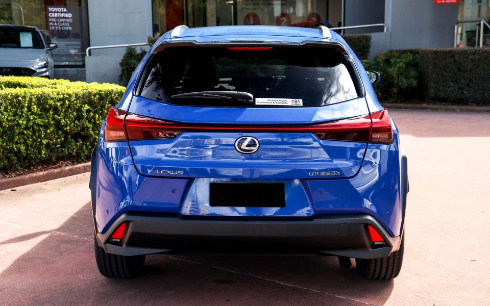2022 Lexus UX250h Luxury