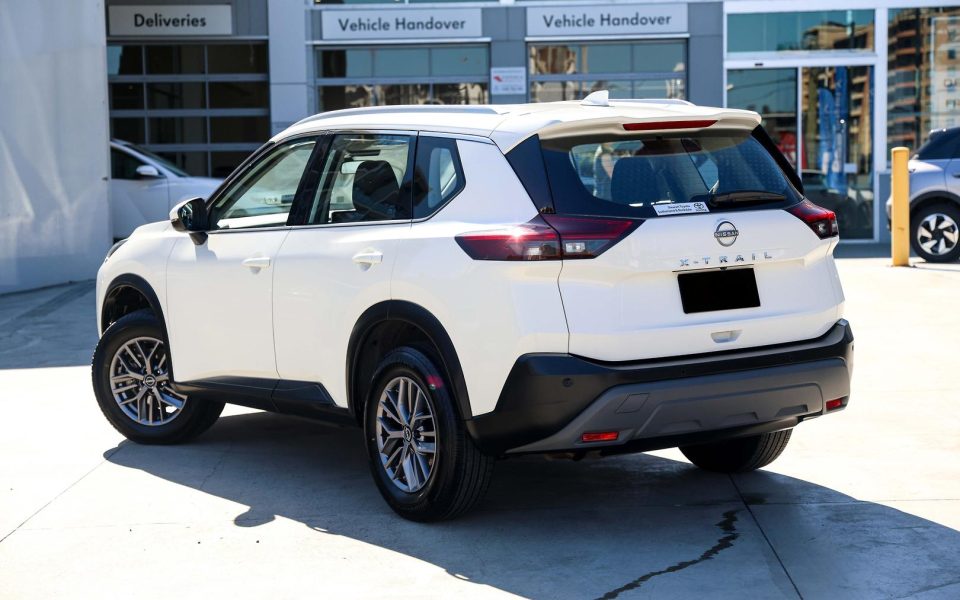 2024 Nissan X-TRAIL ST