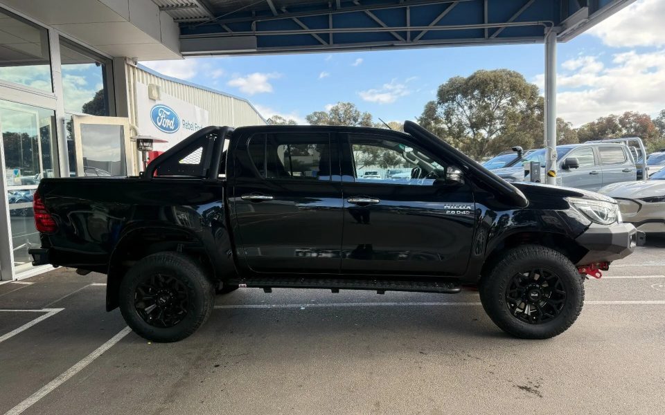 2018 Toyota Hilux GUN126R SR5 Double Cab Black 6 Speed Sports Automatic Utility