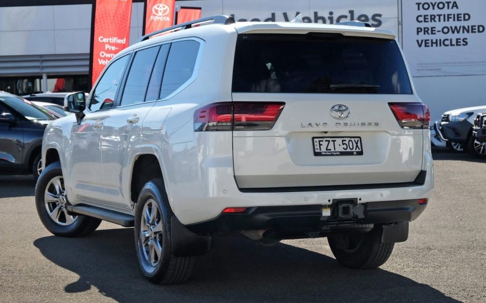 2022 Toyota Landcruiser VX