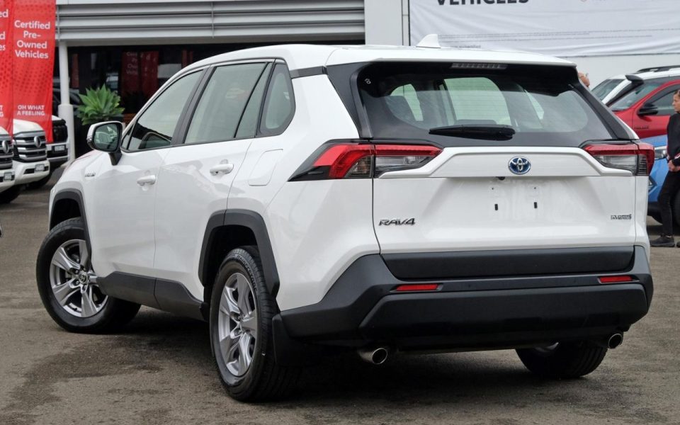 2024 Toyota RAV4 GX AWD