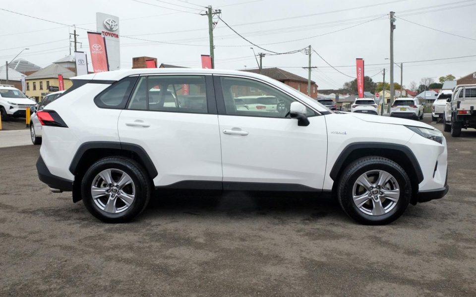 2024 Toyota RAV4 GX AWD