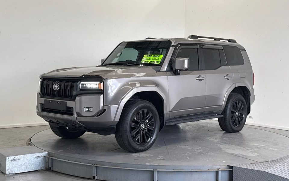 2024 Toyota Landcruiser Prado VX