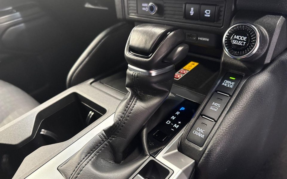 2025 Toyota Landcruiser Prado VX