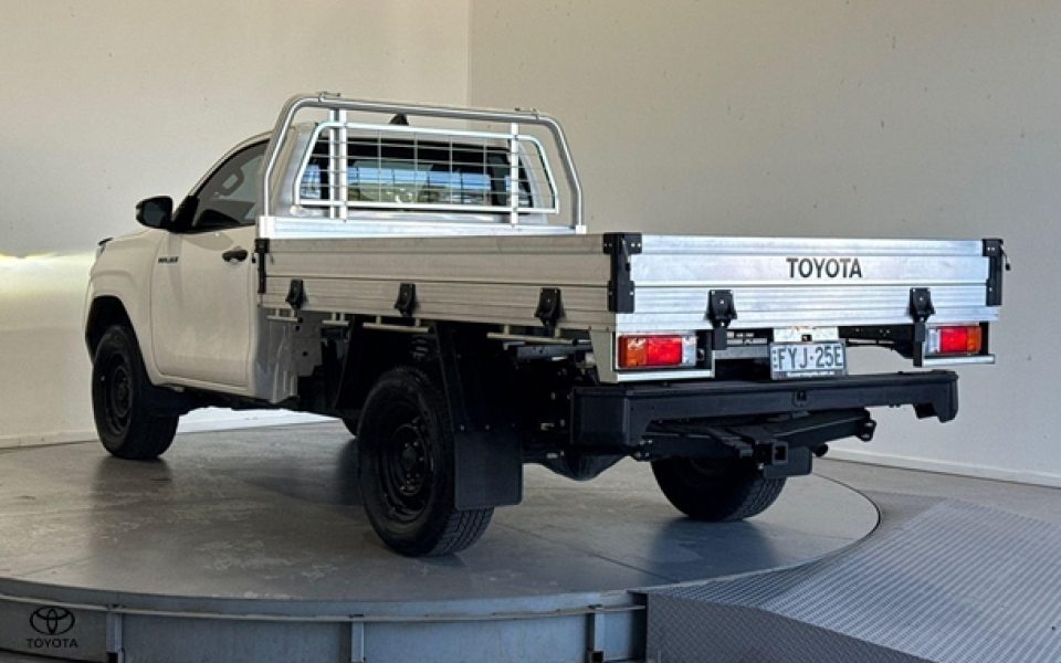 2025 Toyota Hilux Workmate