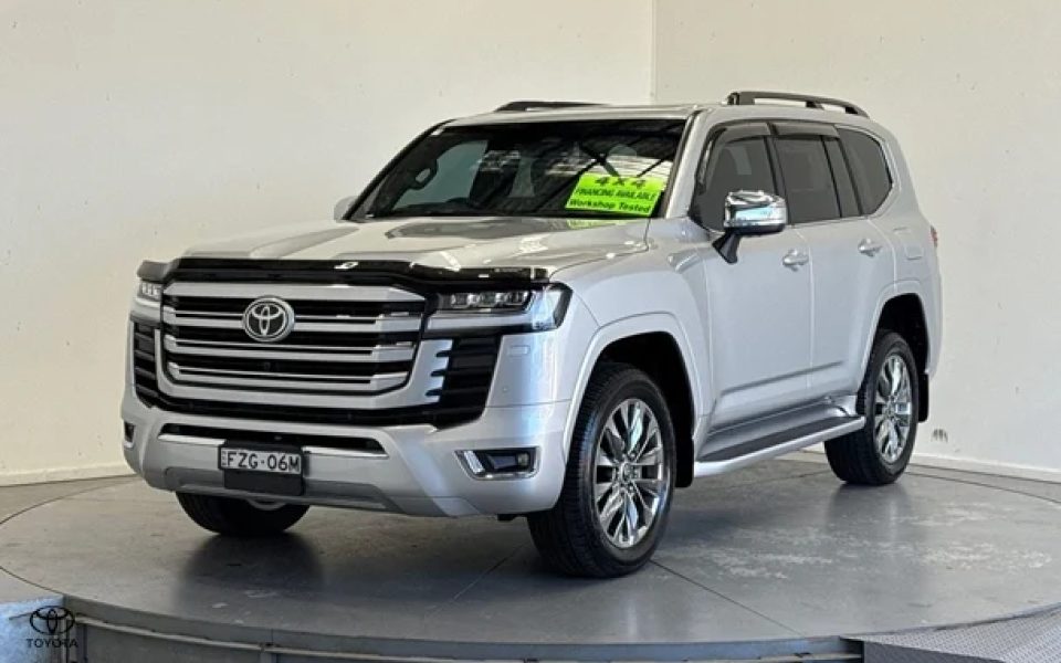 2026 Toyota Landcruiser Sahara ZX