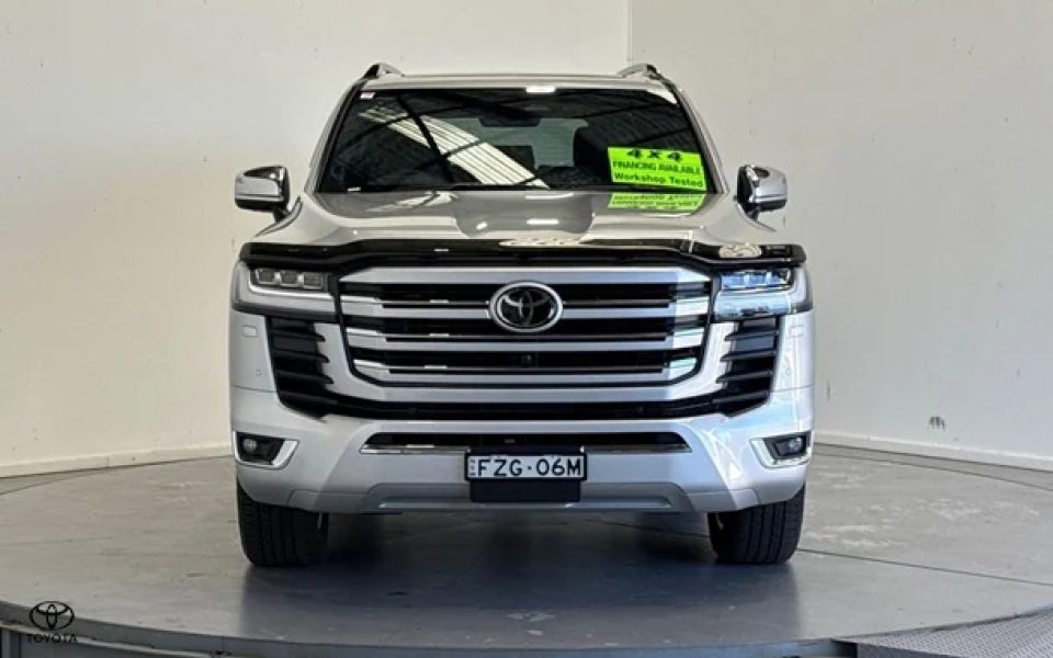 2026 Toyota Landcruiser Sahara ZX