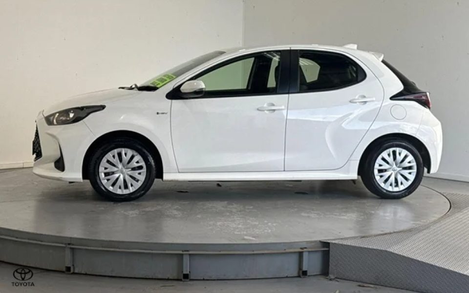 2024 Toyota Yaris Ascent Sport Hybrid