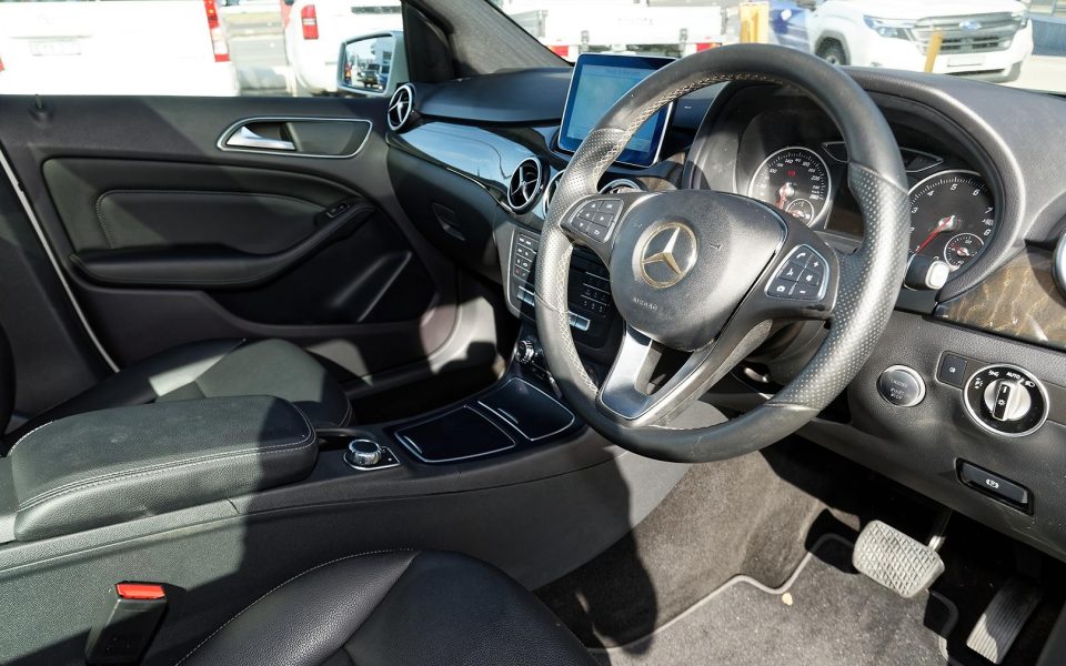 2015 Mercedes-Benz B200
