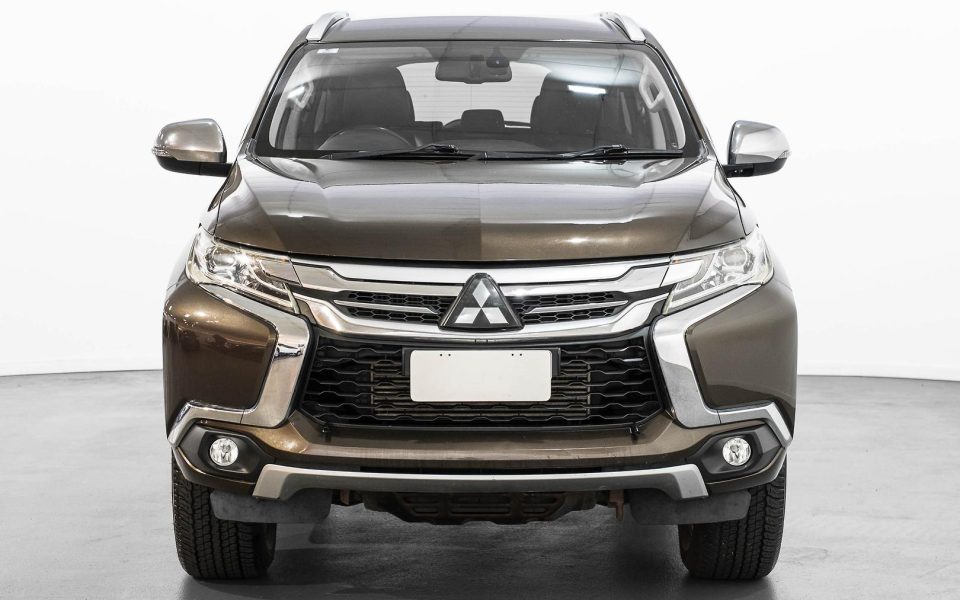 2018 Mitsubishi Pajero Sport GLS