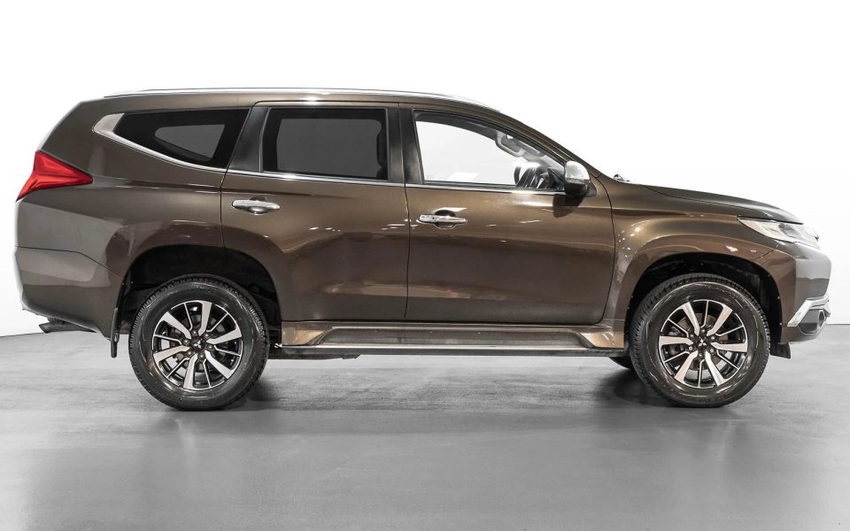 2018 Mitsubishi Pajero Sport GLS