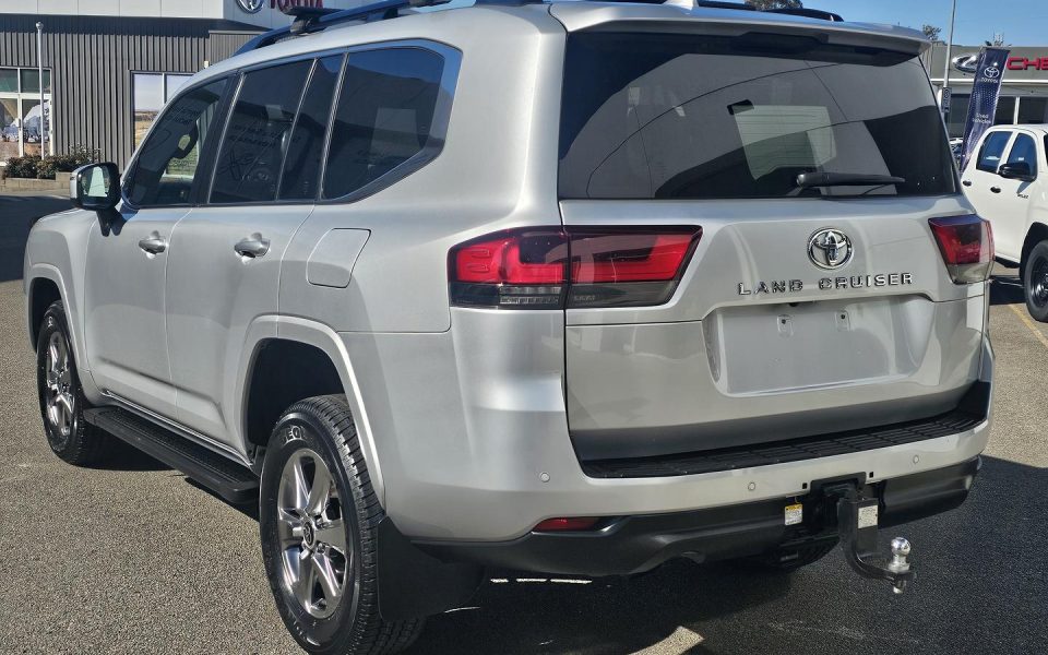 2021 Toyota Landcruiser VX