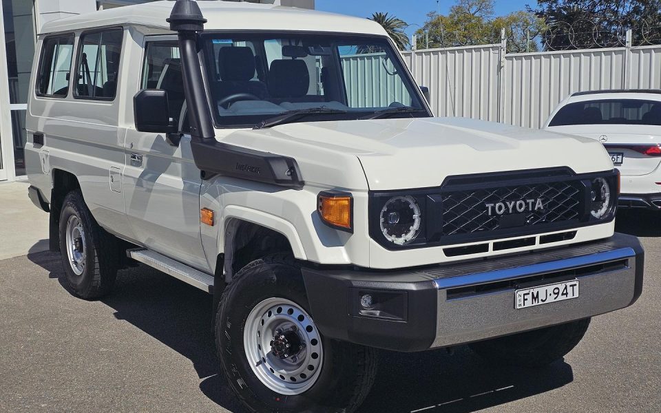 2024 Toyota LC Military GXL