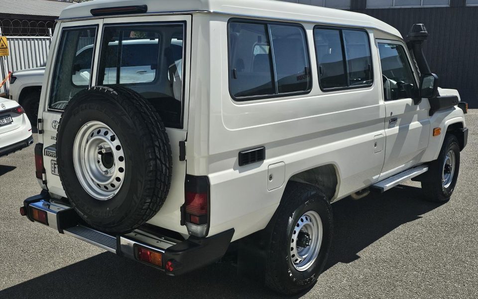 2024 Toyota LC Military GXL