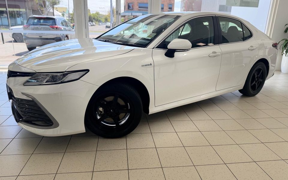 2024 Toyota Camry Hybrid Ascent
