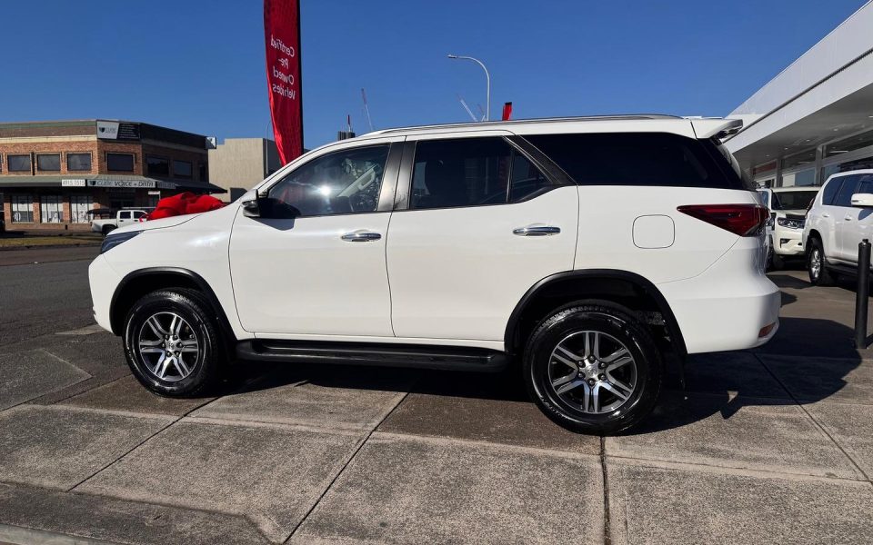 2023 Toyota Fortuner GXL