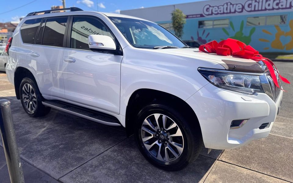 2023 Toyota Prado VX