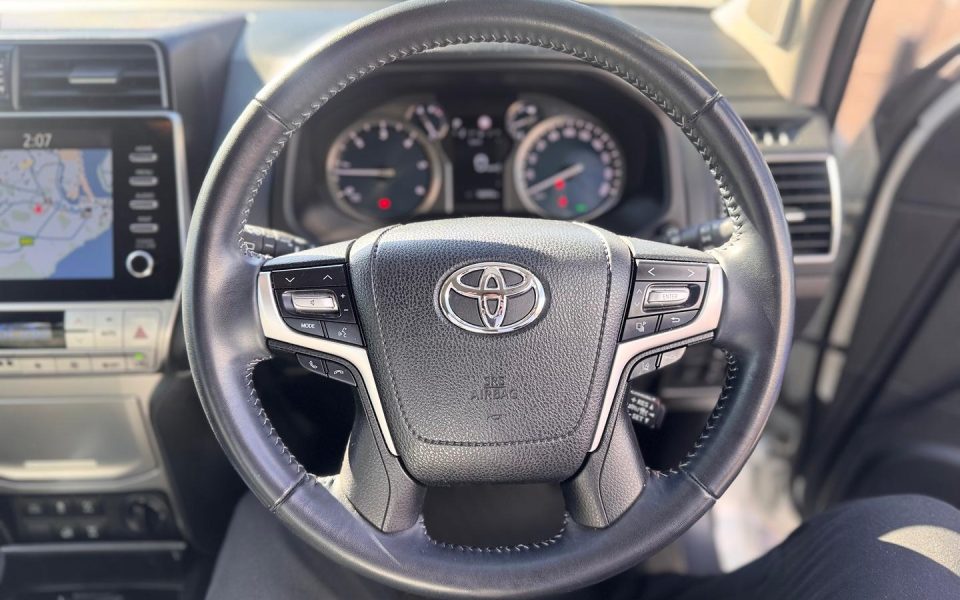 2023 Toyota Prado VX