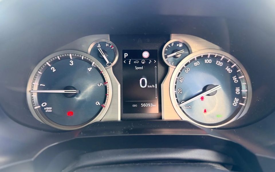 2023 Toyota Prado VX