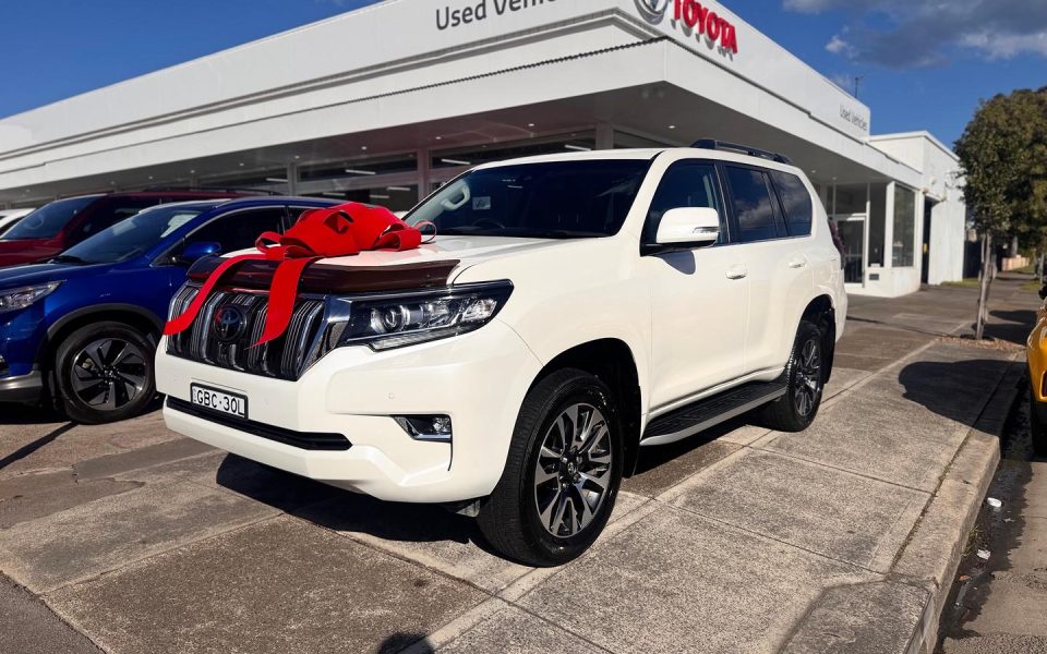 2023 Toyota Prado VX