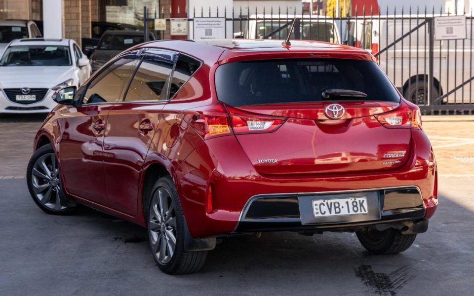 2014 Toyota Corolla Levin ZR
