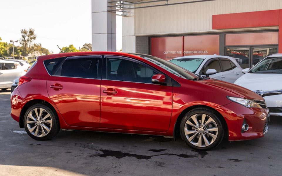2014 Toyota Corolla Levin ZR