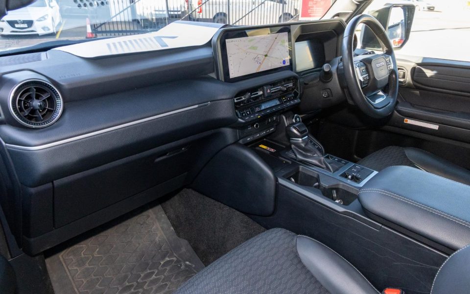 2024 Toyota Landcruiser Prado VX